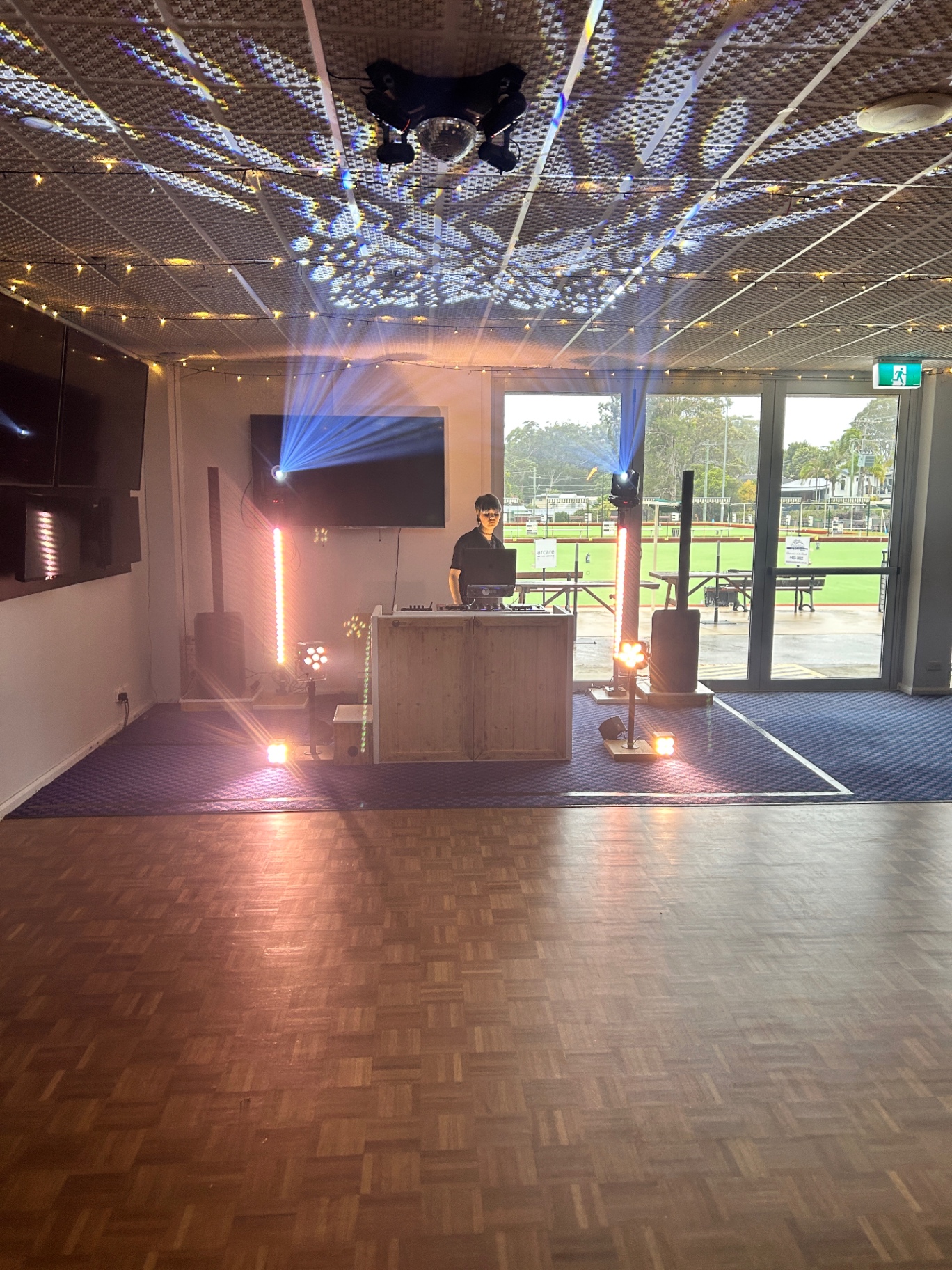 Mirror ball & moving heads — TJ Productions setup